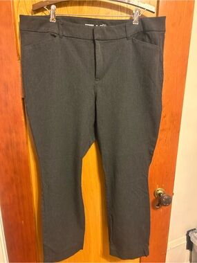 Old Navy Women's Dark Charcoal Straight-Leg Pants